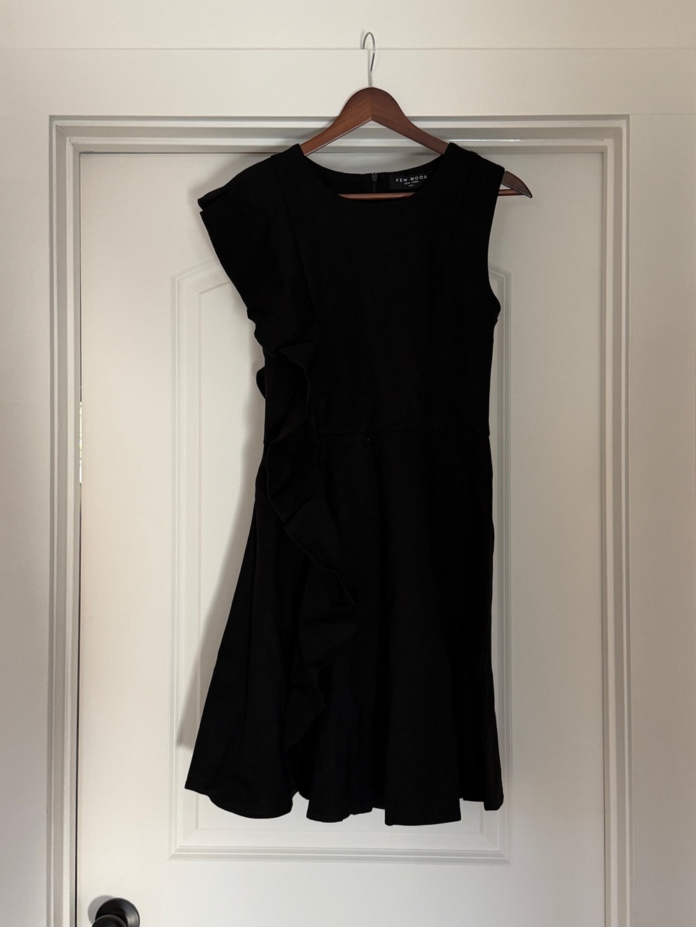 Few moda side ruffle mini dress